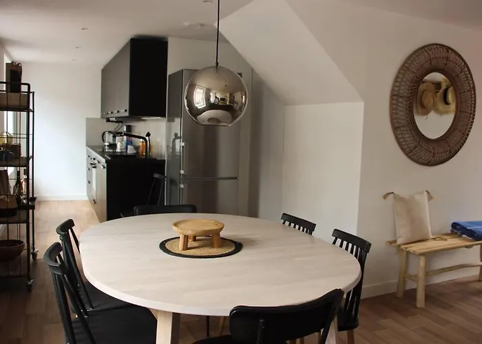 Appartement A Stylish In The Centre Of Town